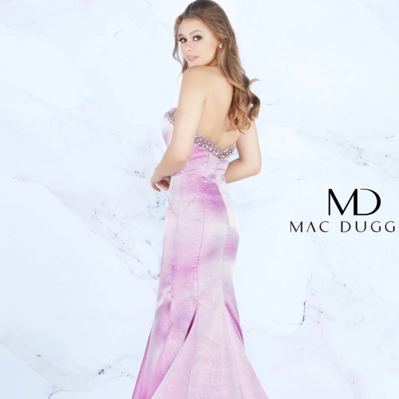 MAC DUGGAL - Picture 2 of 13
